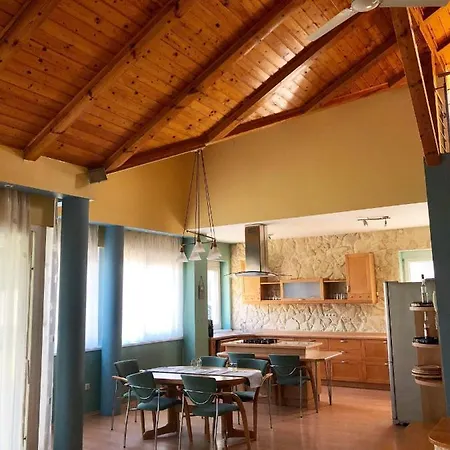 Tatil Evi Megyeri-Ueroegi Lak